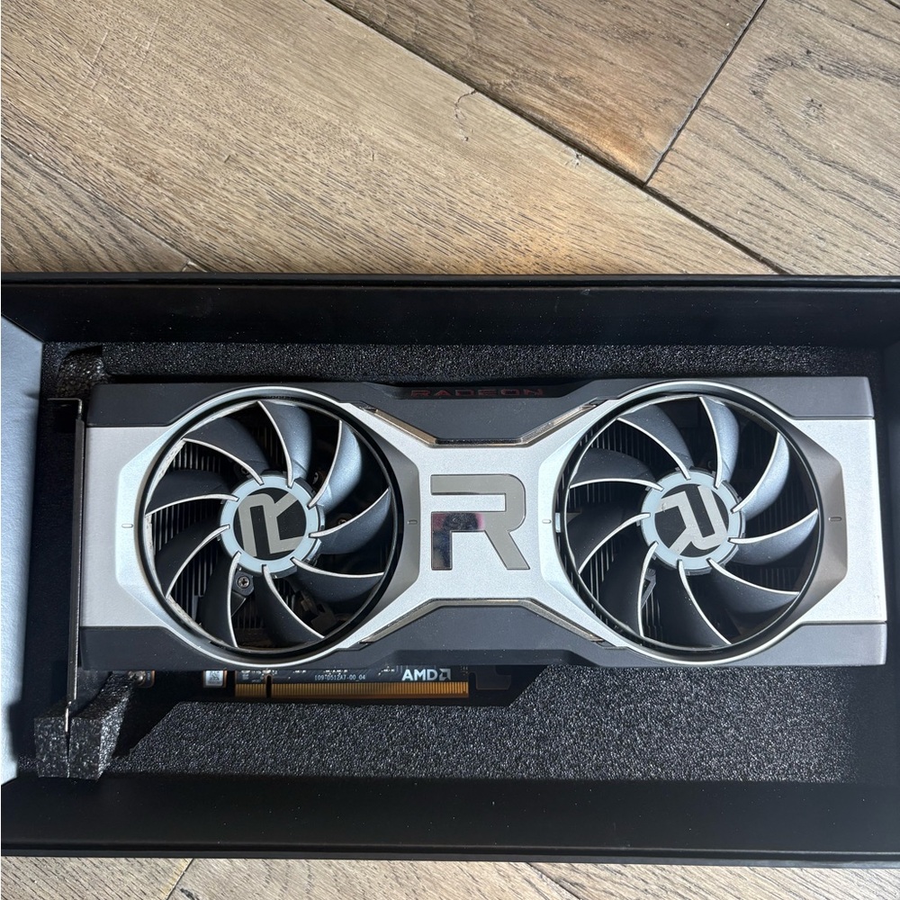 AMD Radeon RX 6700 XT Graphics Card - Black and Red - Picture 5 of 12